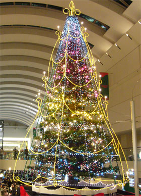 クイーンズスクエアクリスマスツリー
