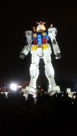 お台場　ガンダム ライトアップバージョン
