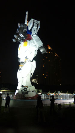 お台場　ガンダム ライトアップバージョン