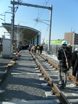 石神井公園駅上り高架線 ホームの施設見学会