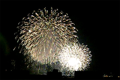 東京湾の花火