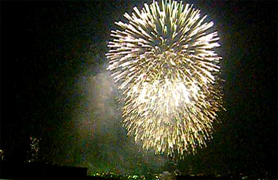 東京湾の花火