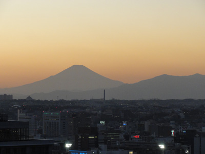 横浜マリンタワー